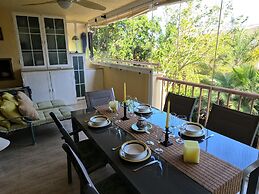 Flat Sleeps 4 With Pool and Terrace