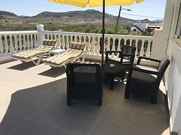 2 Bed-sleeps 4-mtn View-private Pool & Terrace