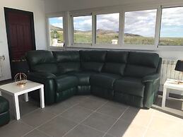 2 Bed-sleeps 4-mtn View-private Pool & Terrace