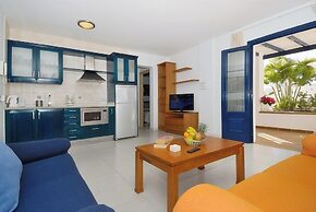 Remarkable 2-bed Apartment in Playa Blanca