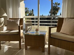Pent-house, 3 Bedroom, Sleeps 6, Parking