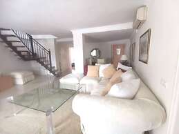 Pent-house, 3 Bedroom, Sleeps 6, Parking