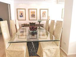Pent-house, 3 Bedroom, Sleeps 6, Parking