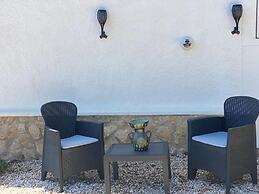 Lovely 2 Bed Apartment in Alcalali