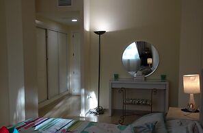 Elviria 2-bed Apt, Sleeps 4, Pool, 20m to Beach