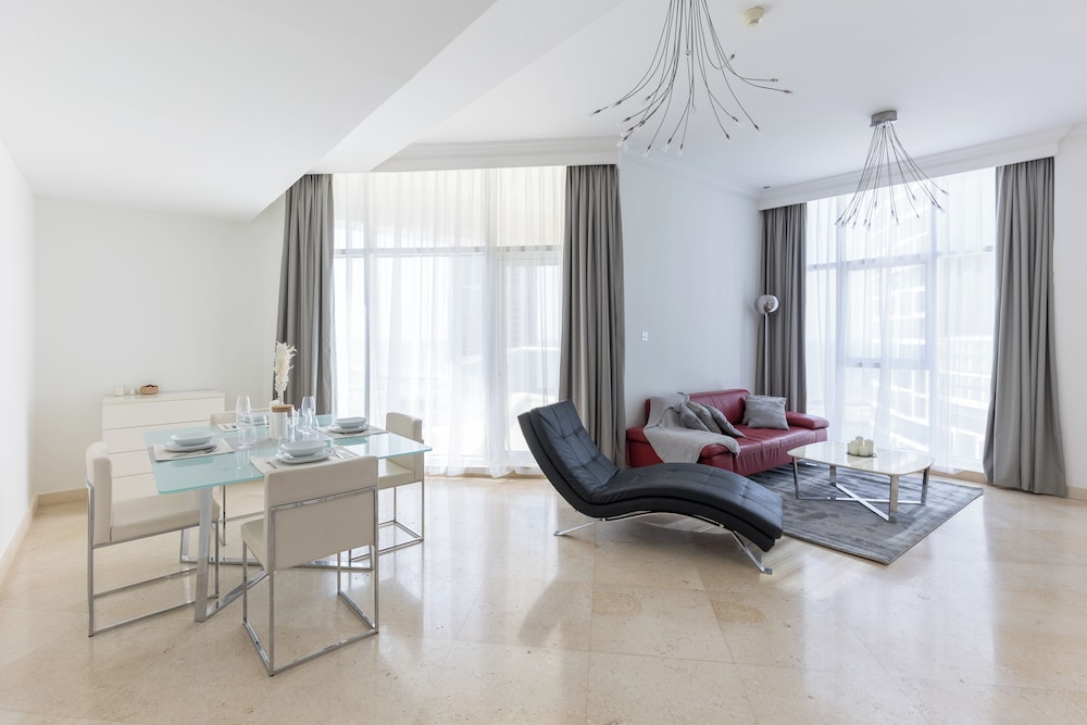 1 br in Dorra Bay - Marina View