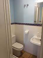 House - Sleeps 6 With Stunning Views