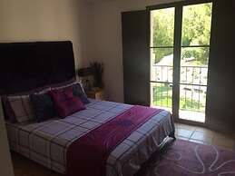 House - Sleeps 6 With Stunning Views