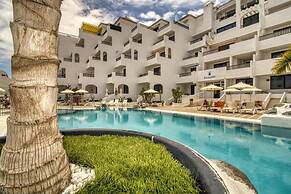 Apartment - Sleeps 4 - Jacuzzi - Terrace - Pool