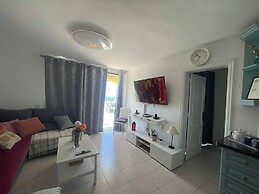 Apartment - Sleeps 4 - Jacuzzi - Terrace - Pool