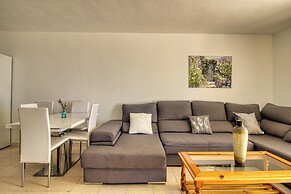 Apartment - Sleeps 4 - Jacuzzi - Terrace - Pool