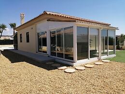 Villa - Sleeps 4 - Pool - Patio - Parking