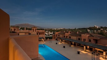 Royal Marbella Resort, Pool, Golf, Beach & Bars