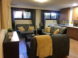 Royal Marbella Resort, Pool, Golf, Beach & Bars