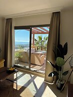 Apartment Sleeps 6 With Private Garden