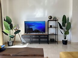 Apartment Sleeps 6 With Private Garden