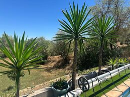 3 Bed Lodge - Sleeps 6 - Pool - Terrace - Parking