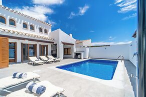 El Valle Golf Resort- Private Pool- Bbq- Parking