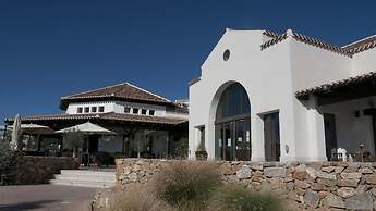 El Valle Golf Resort- Private Pool- Bbq- Parking
