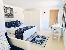 Moraira Escape With Private Pool, 1 Bed, Sleeps 2