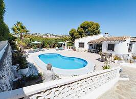 Moraira Escape With Private Pool, 1 Bed, Sleeps 2