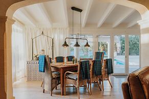 Casa de Ensueno Sleeps 8 With Pool