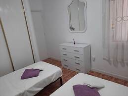 Comfortable 3-bed House, Bungalow