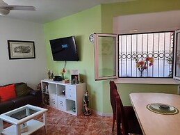 Comfortable 3-bed House, Bungalow