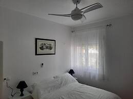 Comfortable 3-bed House, Bungalow