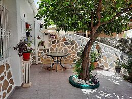 Comfortable 3-bed House, Bungalow