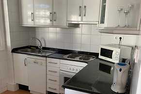 Seaview Balcony - 3 Bedroom Apartment Sleeps 6