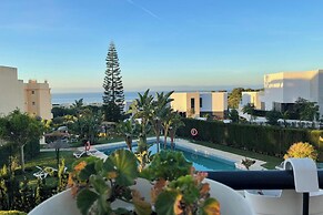 Townhouse - Sleeps 4 - Pool - Playground