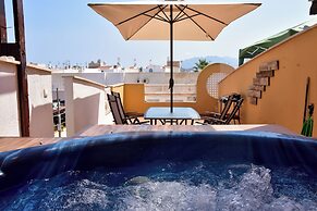 Manzanilla Penthouse, Private Jacuzzi & 5min Beach