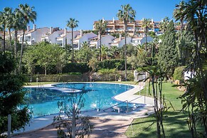 Apartment Sleeps 4 With Sea Views