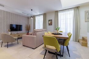 Plaza del Siglo Suites