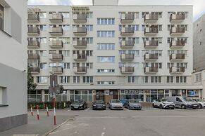 City Center Chmielna 100