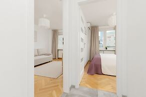 City Center Chmielna 100