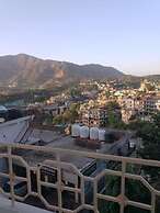 Goroomgo Marina Hills Resort Solan