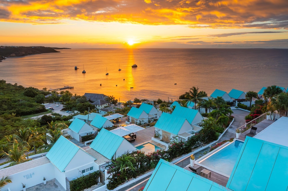 6 BR Villa On Crocus Bay With Pool Concierge