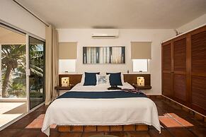 Beachfront W Private Staff in Gated Community