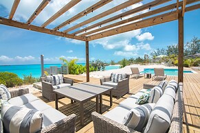 5 BR Luxury Villa On The Sand W Pool