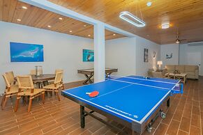5 BR Luxury Villa On The Sand W Pool