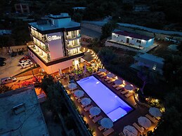 Memaj Hotel
