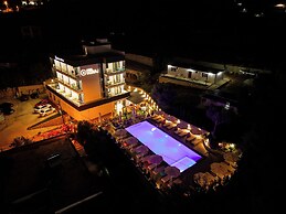Memaj Hotel