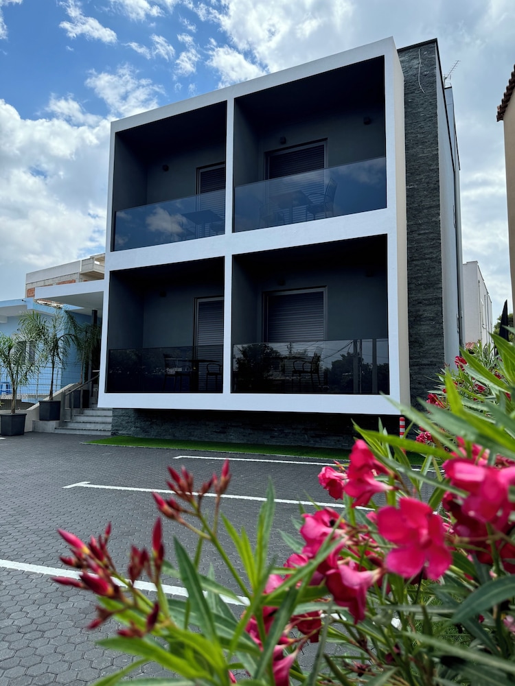 Kevin's Aparthotel