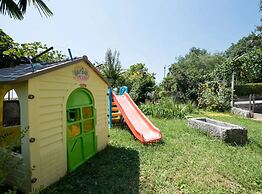 Green Garden Oasis