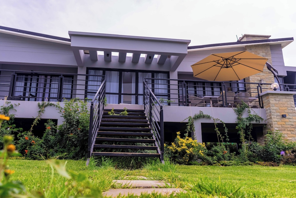 Tufaha Resort
