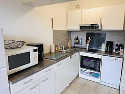 Studio With a Shared Pool Near the Beaches - 2244