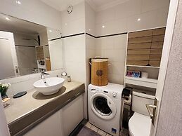 Studio With a Shared Pool Near the Beaches - 2244