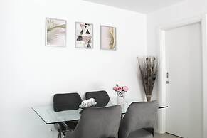 Blossom Cozy Home